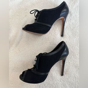 Ann Taylor Black Lace-Up Peep-Toe Heels Spectator Pumps Size 8.5